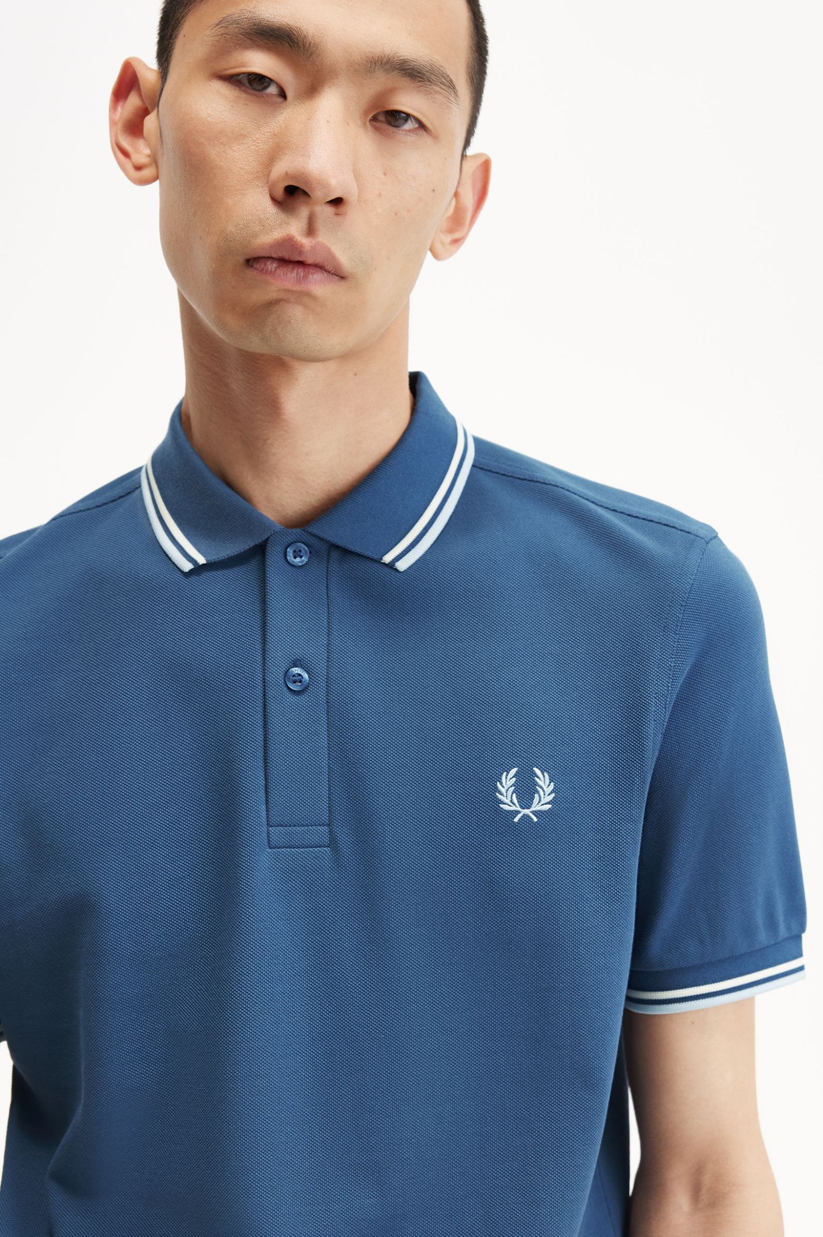 Fred Perry - TWIN TIPPED POLO SHIRT - Midnight Blue/Ecru/Light Ice