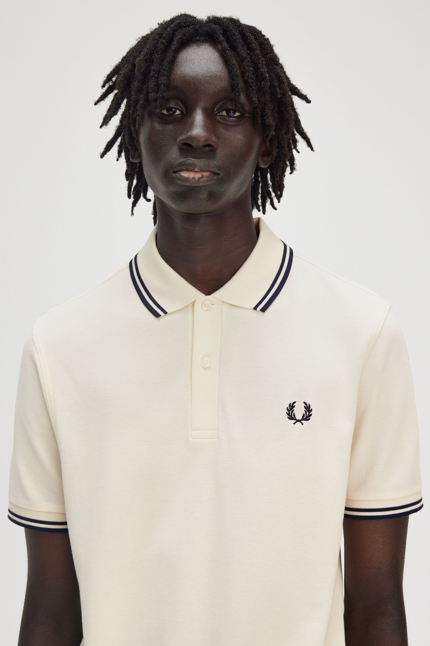 Fred Perry - TWIN TIPPED POLO SHIRT - Ecru/Tennis Blue