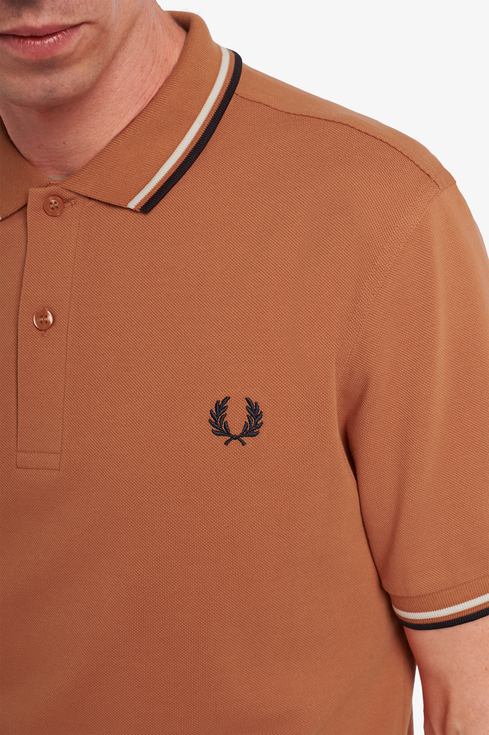 Fred Perry - TWIN TIPPED POLO SHIRT - Court Clay