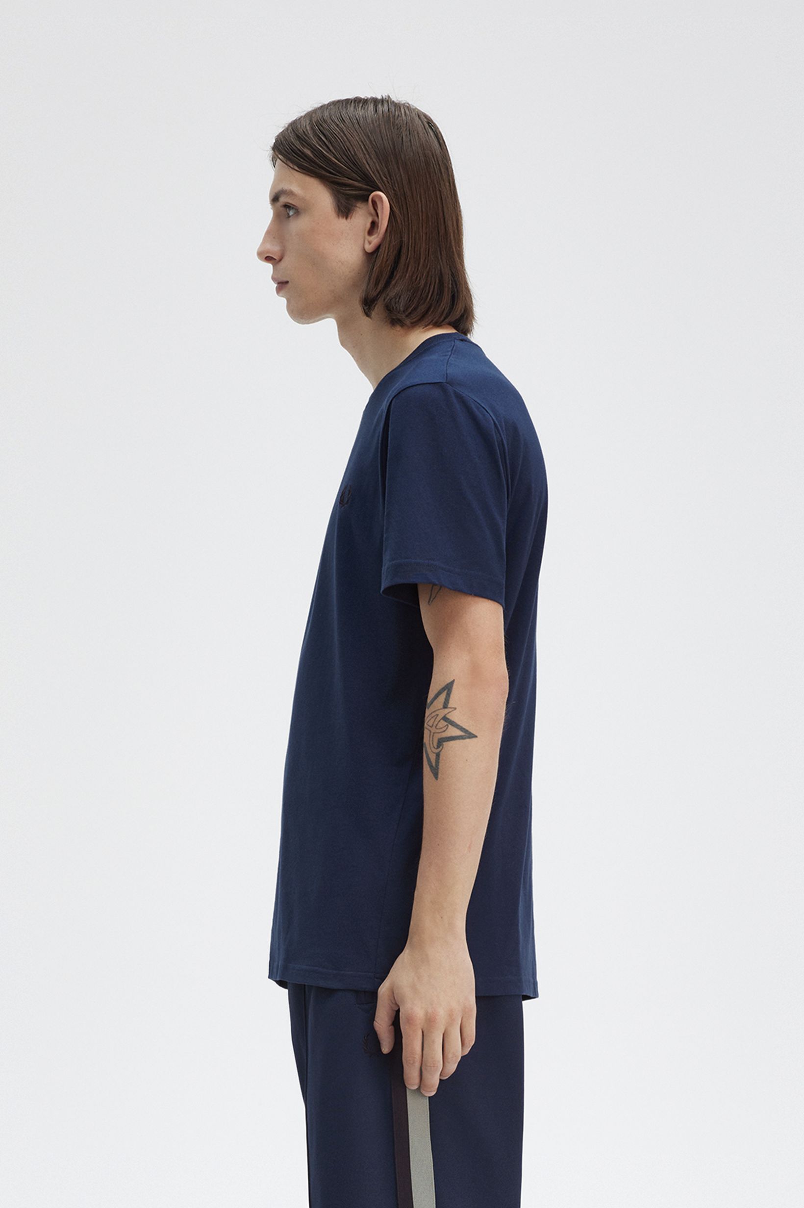 Fred Perry - CREW NECK T-SHIRT (MEN) - Tennis Blue