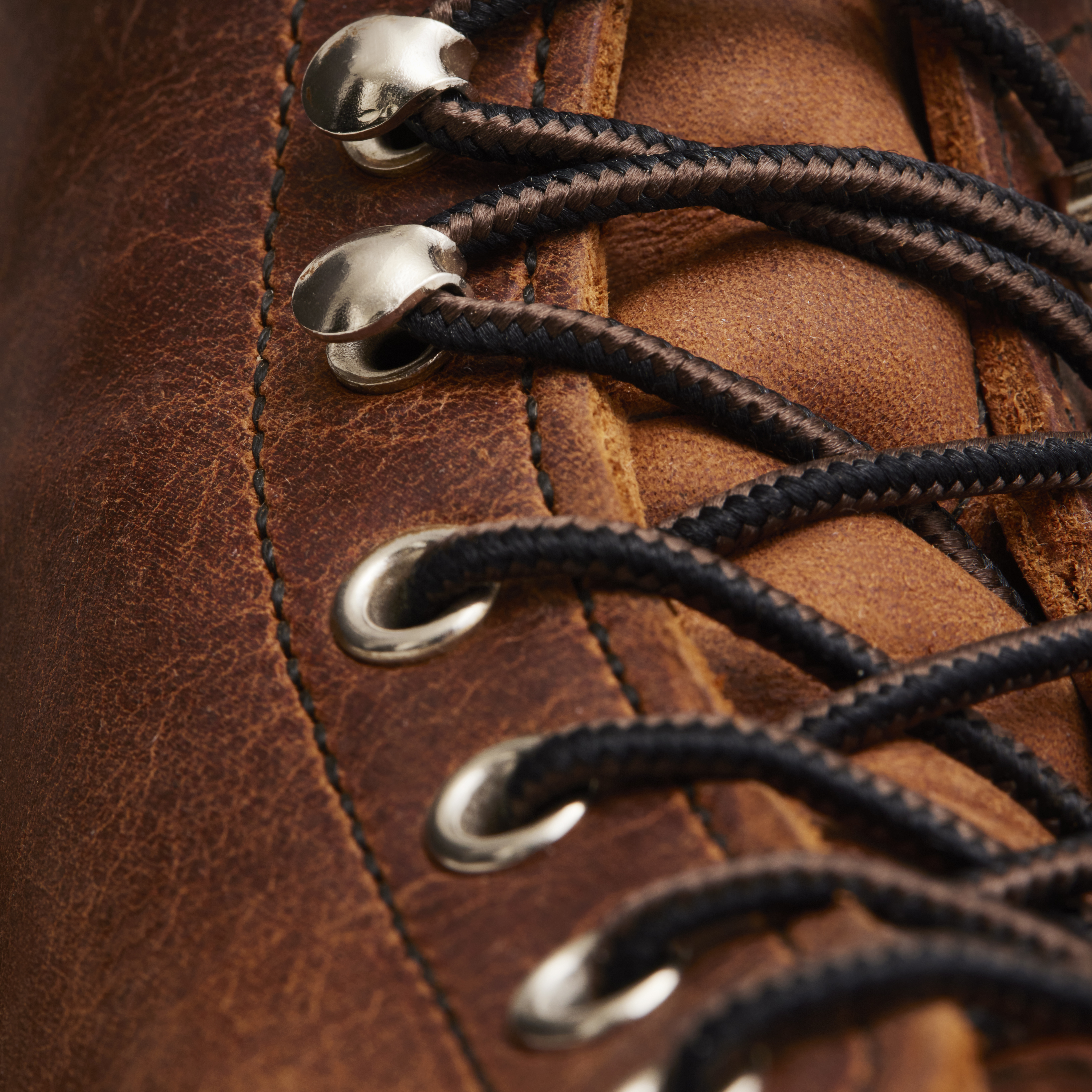 Red Wing - IRON RANGER 8085 - Copper Rough & Tough