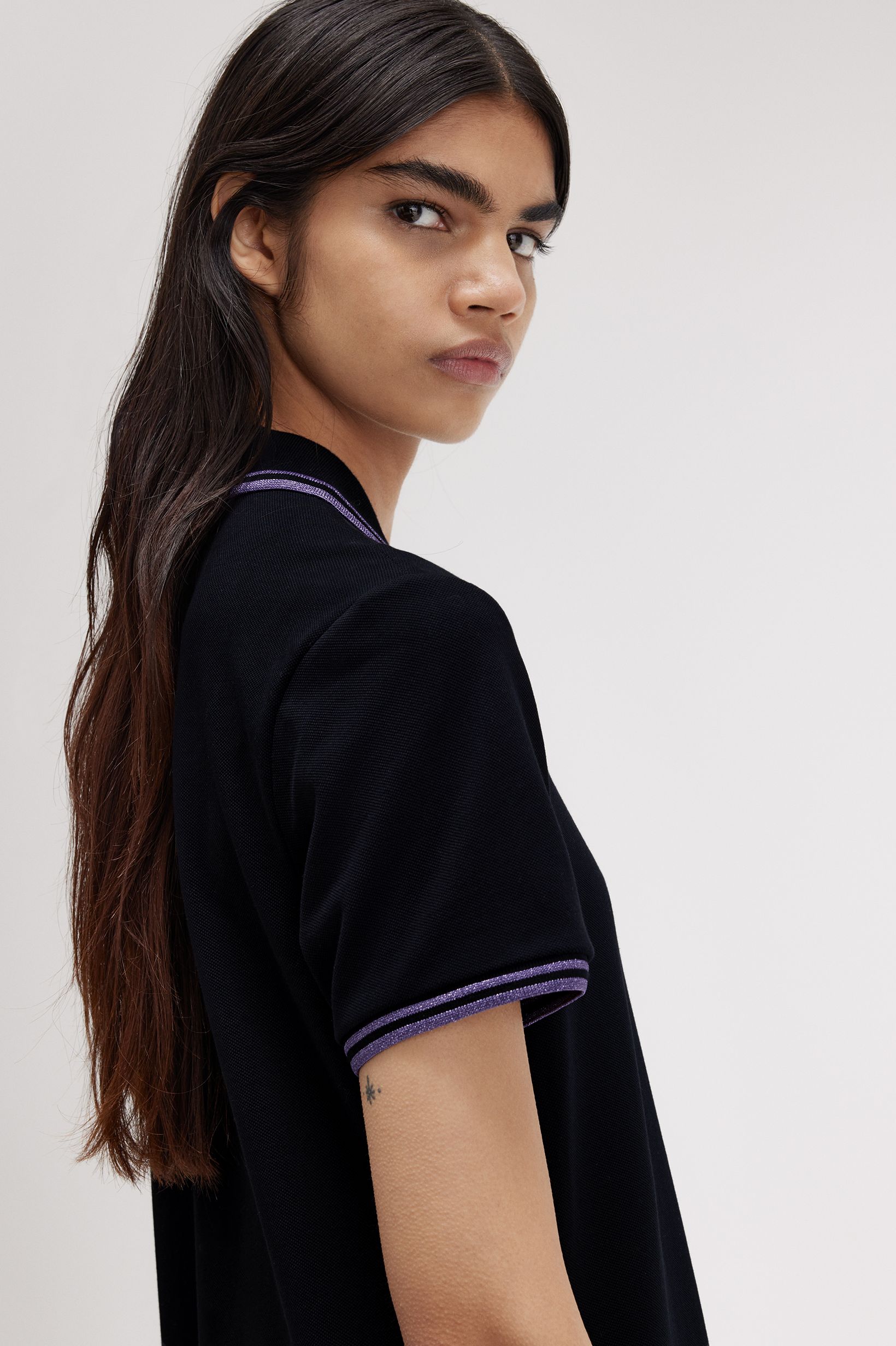 Fred Perry - TWIN TIPPED DRESS - Black/Metallic Ultra Violet