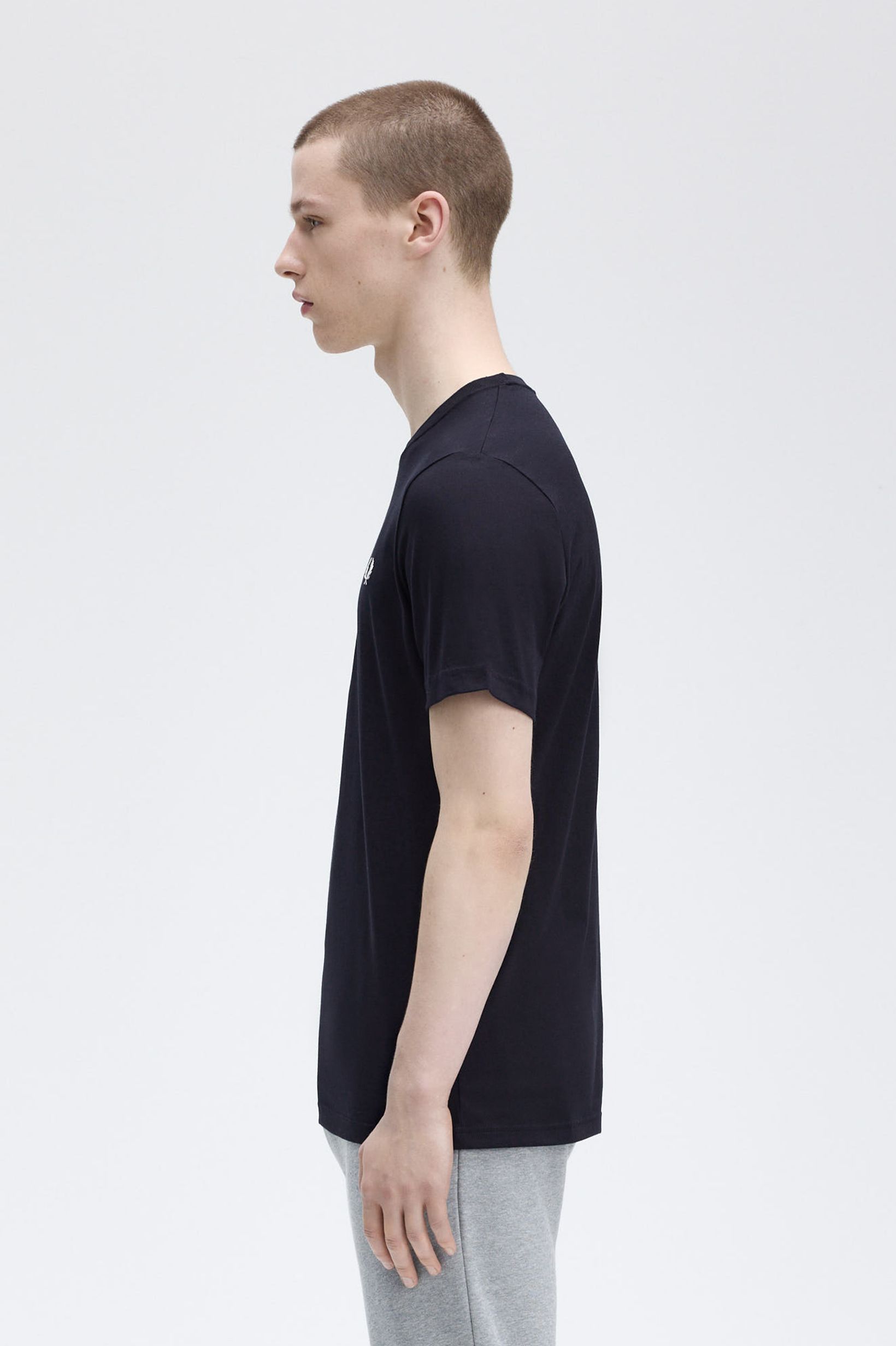 Fred Perry - CREW NECK T-SHIRT (MEN) - Navy