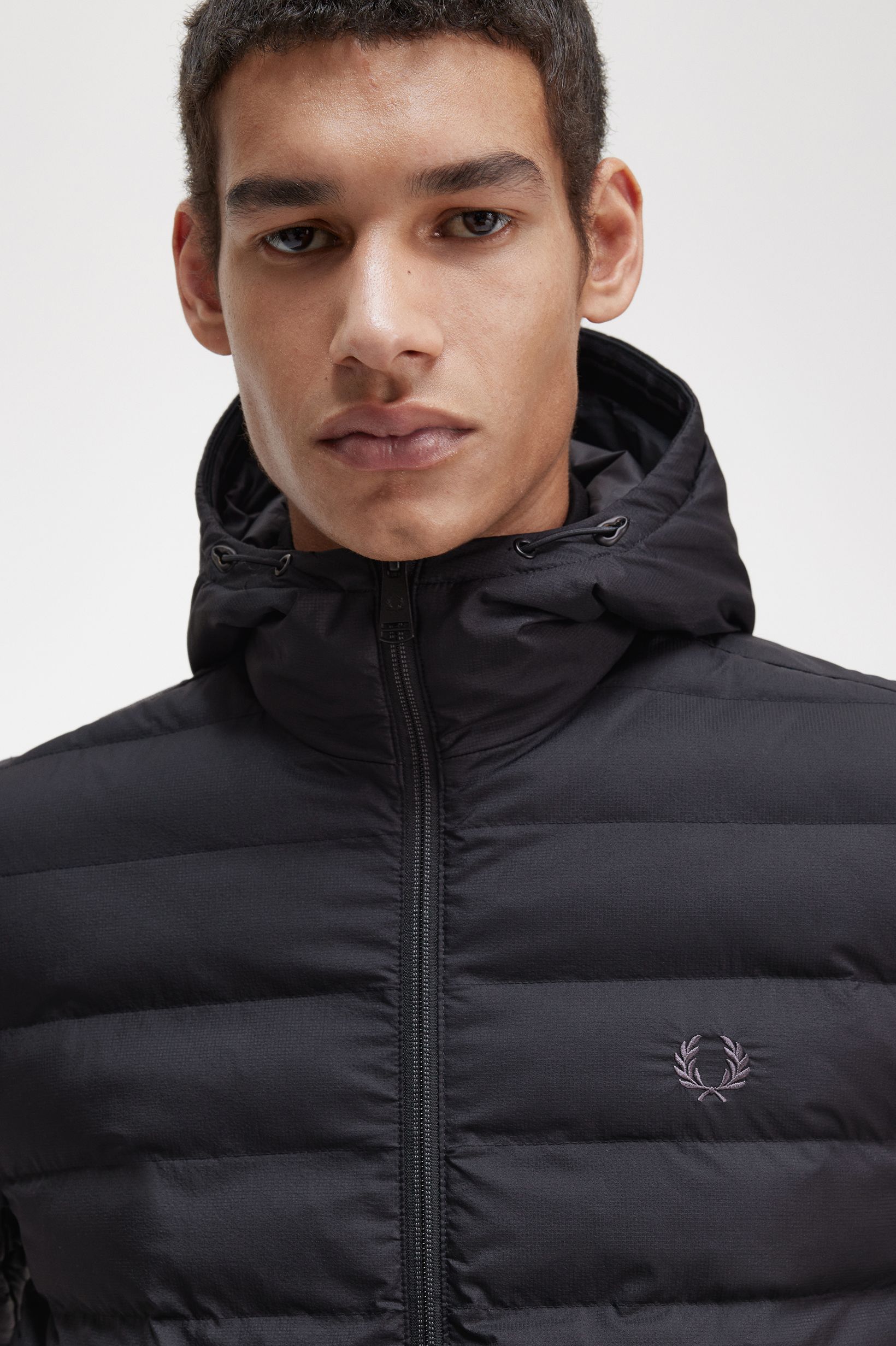 Fred Perry - HOODED INSULATED JACKET - Black