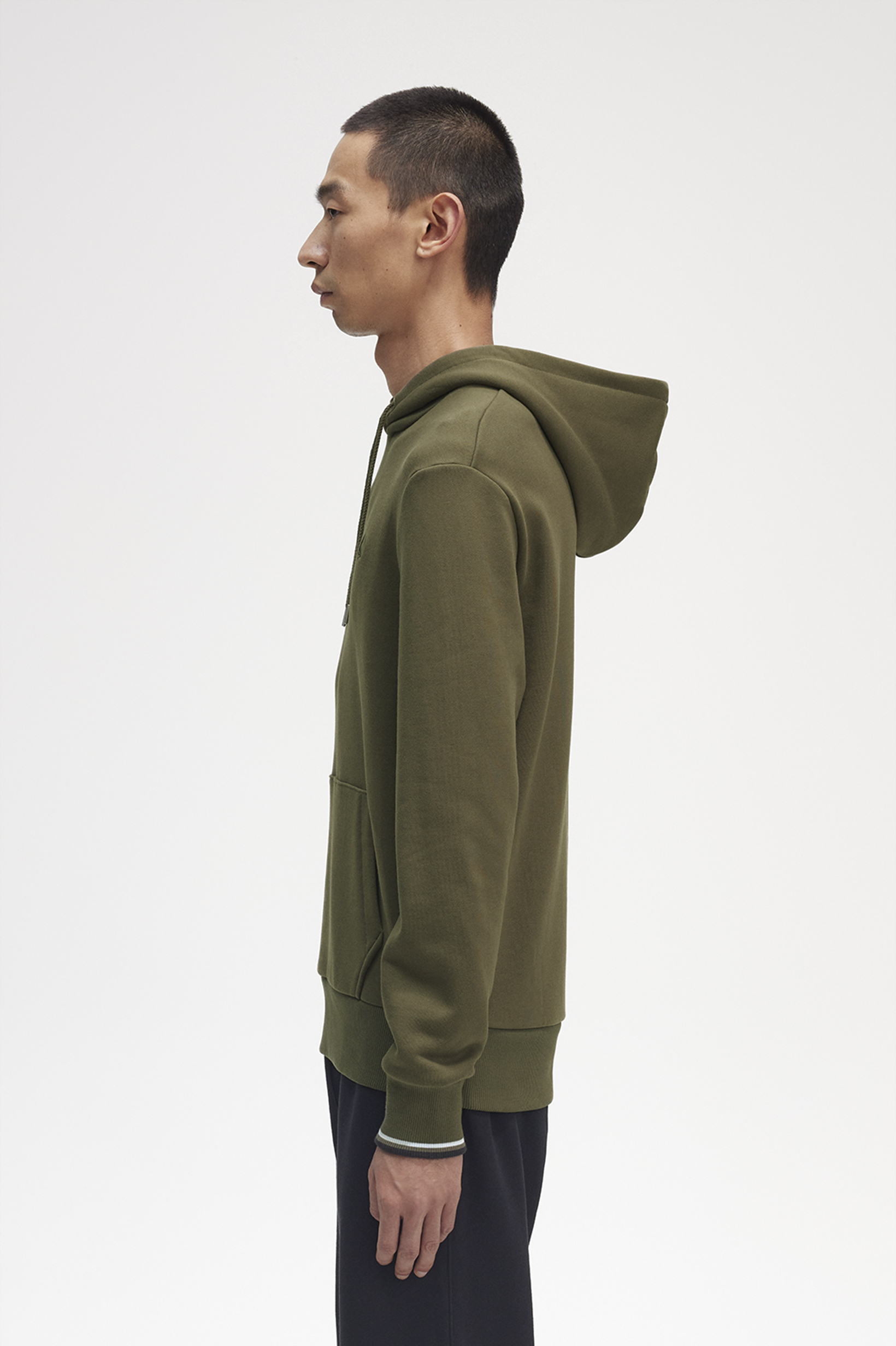 Fred Perry - TIPPED HOODED SWEATSHIRT - Uniform Green