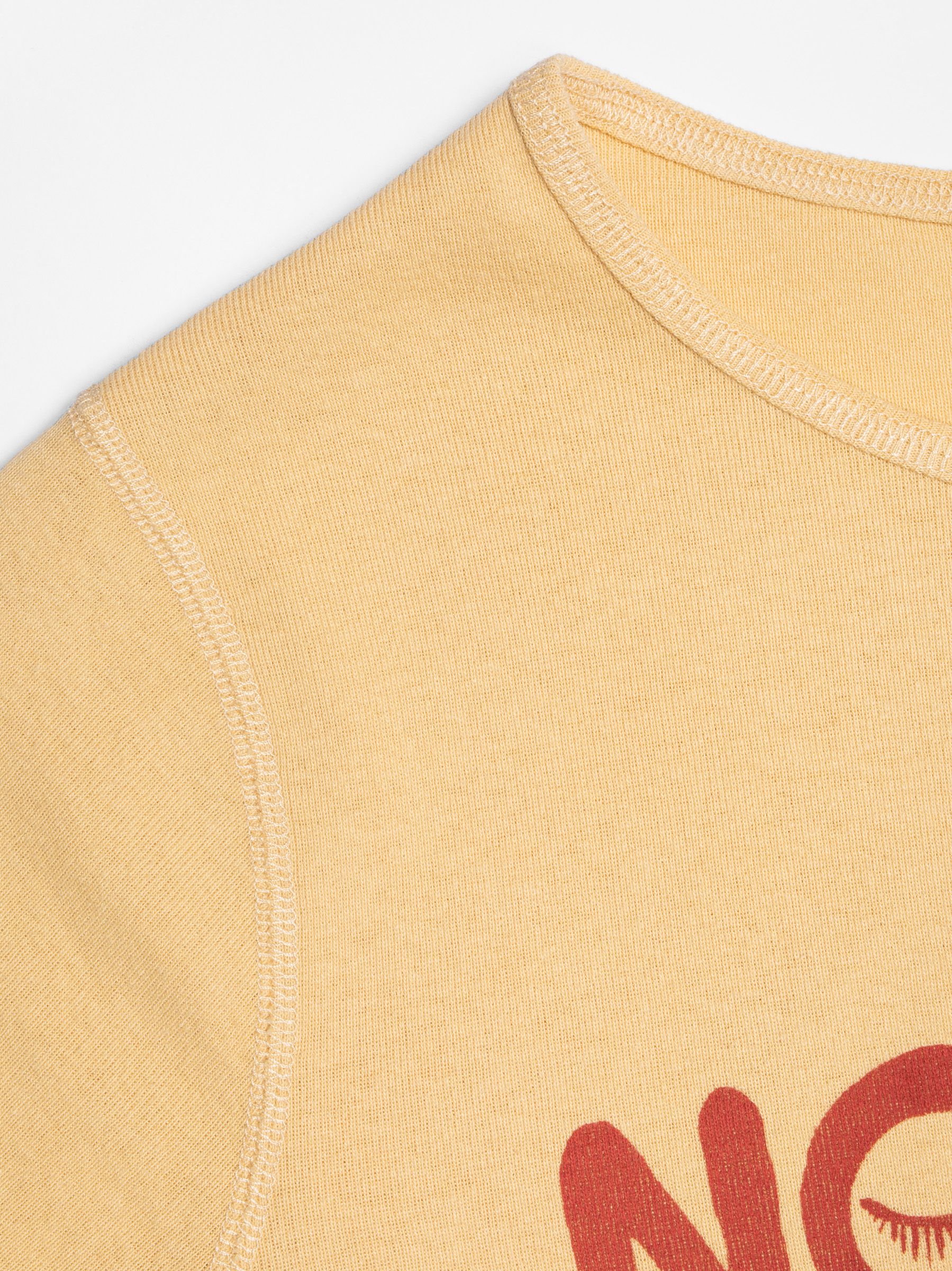 Nudie Jeans - EVE T-SHIRT - NOT IMPRESSED - Mustard