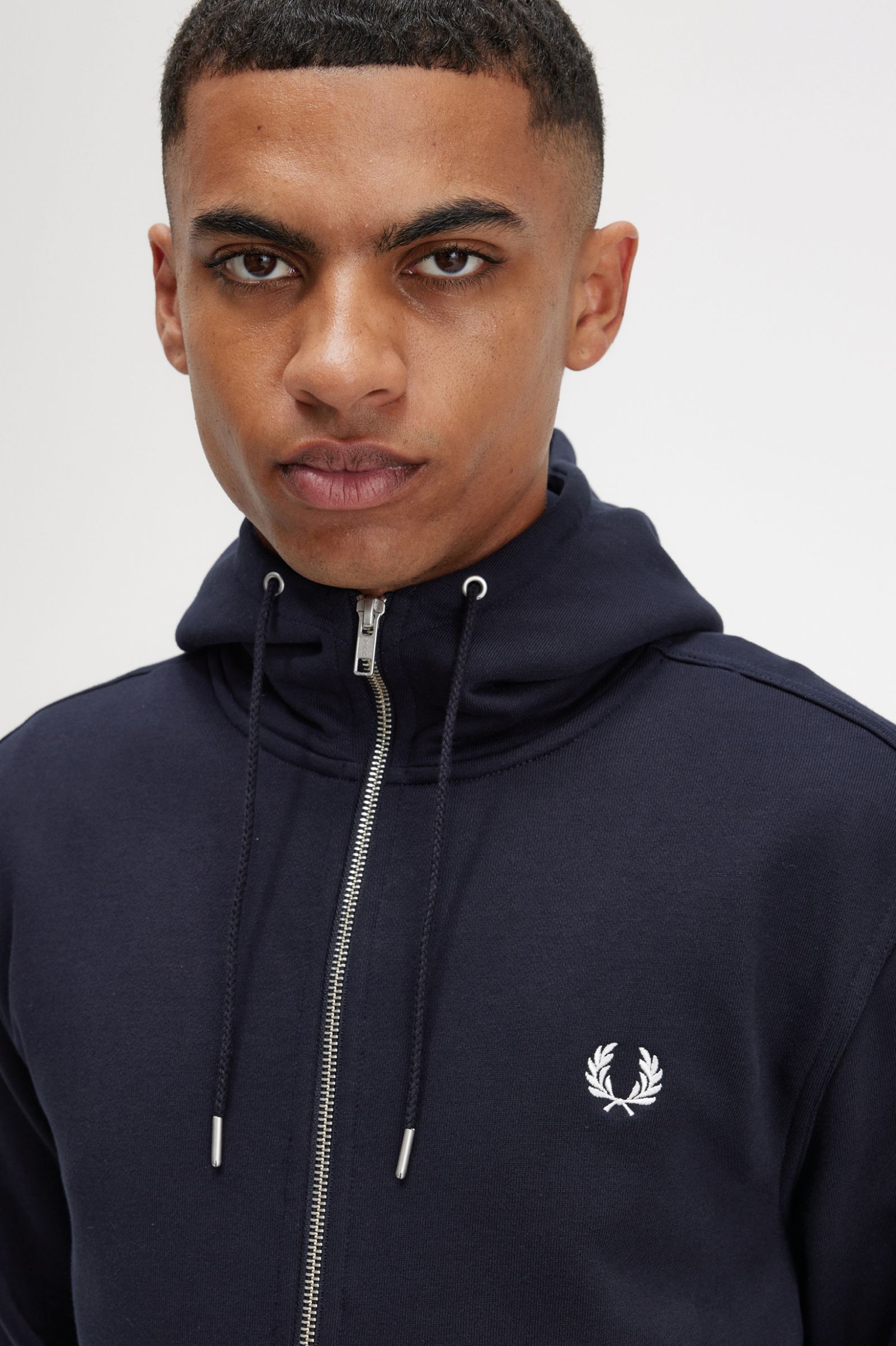 Fred Perry - HOODED ZIP TROUGH - Navy