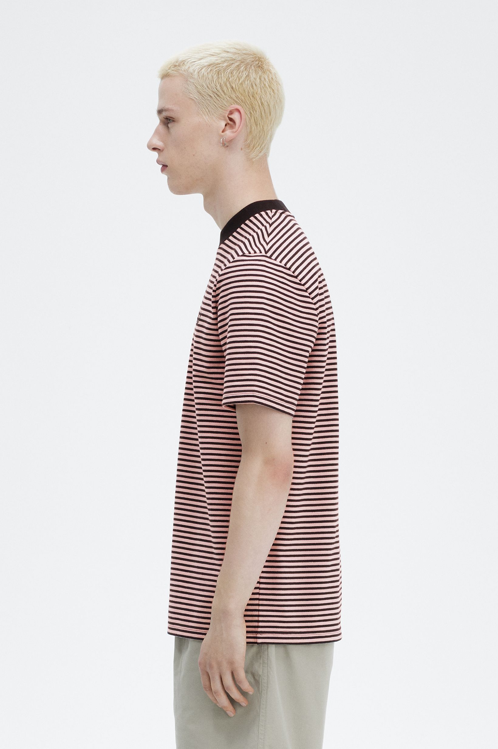Fred Perry - FINE STRIPE HEAVY WEIGHT TEE - Dusty Rose Pink/Black