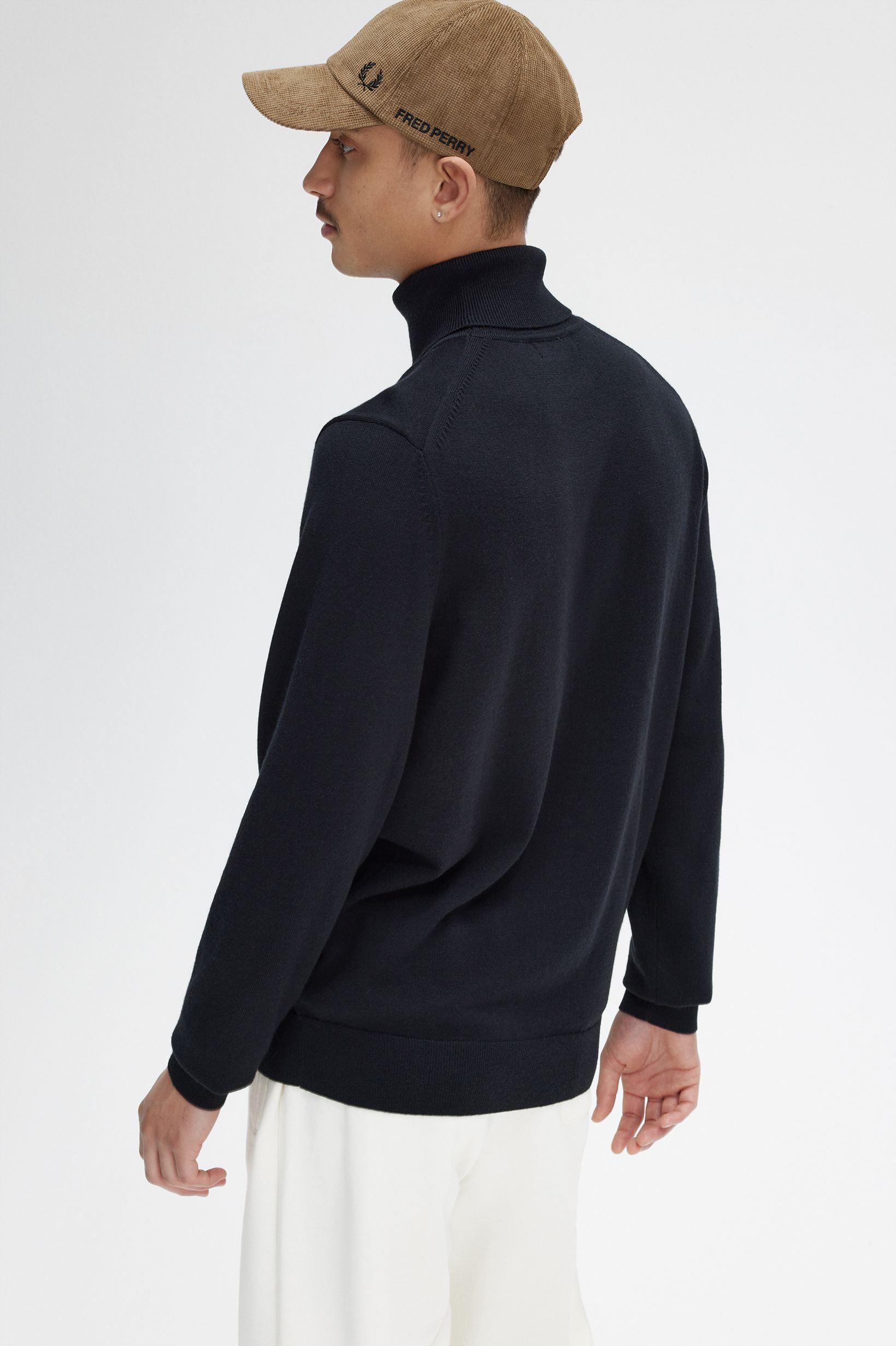 Fred Perry - ROLL NECK JUMPER - Black/Champagner